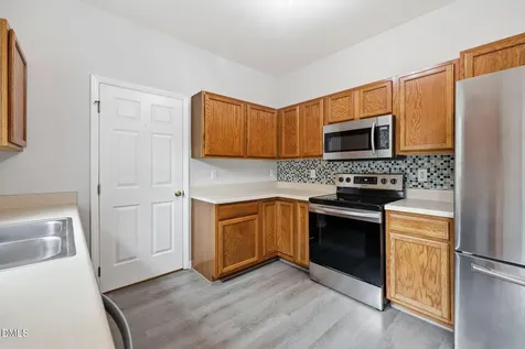 103 Castlebridge Court Apex NC 27502