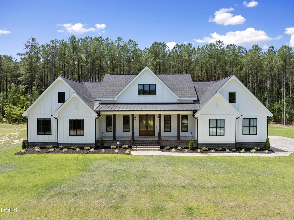 25 Downes Trail Selma NC 27576