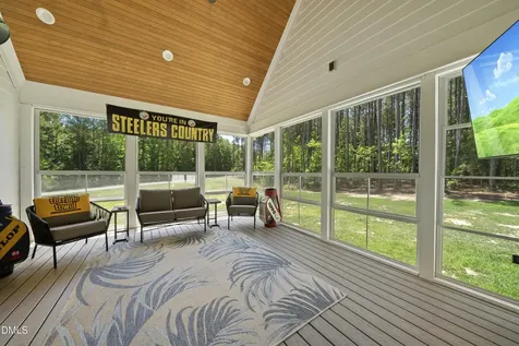 25 Downes Trail Selma NC 27576