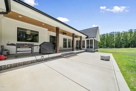 25 Downes Trail Selma NC 27576
