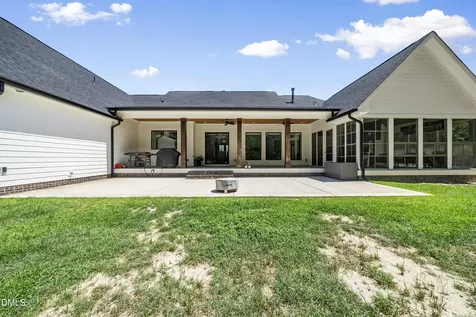 25 Downes Trail Selma NC 27576
