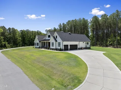 25 Downes Trail Selma NC 27576