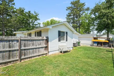 106 N Fort Street Pikeville NC 27863