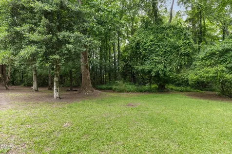 1301 E Stonemason Drive Fuquay Varina NC 27526