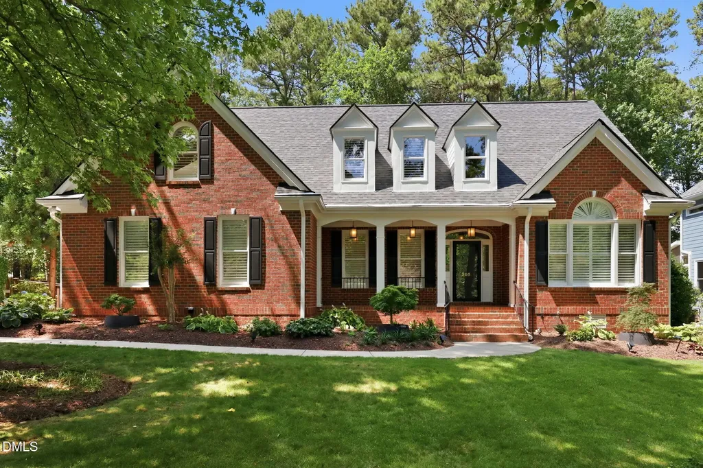 305 Southglen Drive Cary NC 27518