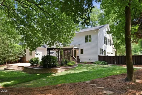 305 Southglen Drive Cary NC 27518