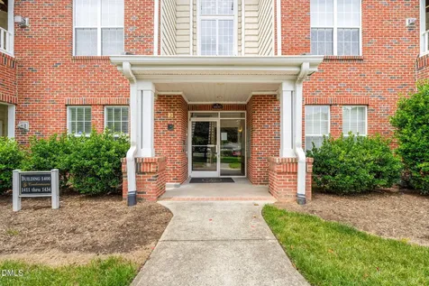 1423 Arborgate Circle Chapel Hill NC 27514