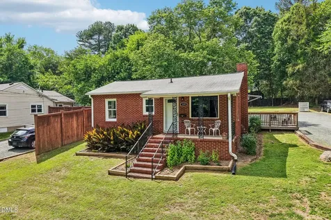 109 Estes Drive Carrboro NC 27510