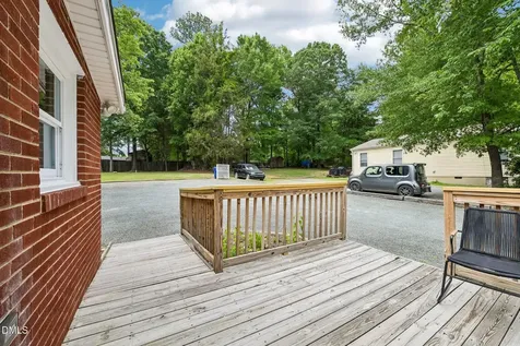 109 Estes Drive Carrboro NC 27510