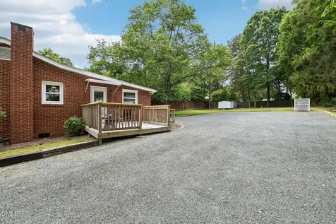 109 Estes Drive Carrboro NC 27510