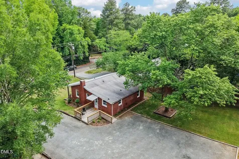 109 Estes Drive Carrboro NC 27510