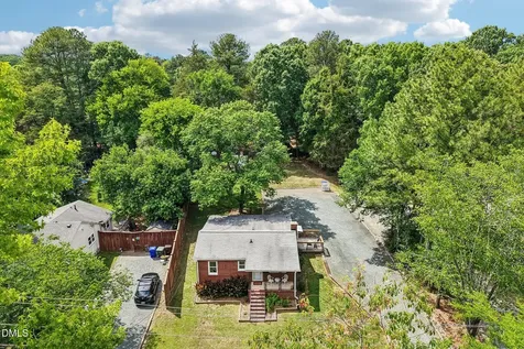 109 Estes Drive Carrboro NC 27510