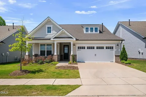 2117 Bigleaf Maple Run Fuquay Varina NC 27526