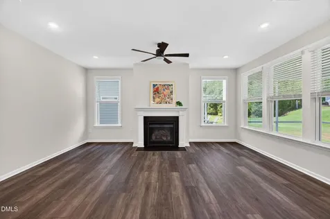 2117 Bigleaf Maple Run Fuquay Varina NC 27526