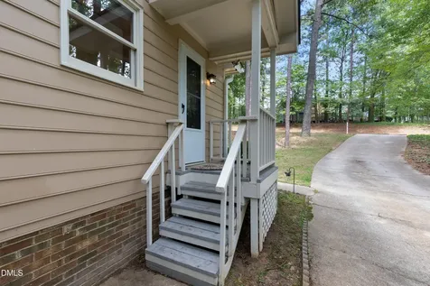 5613 Oldtowne Road Raleigh NC 27612