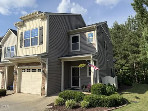 121 Cypress Hill Lane Holly Springs NC 27540