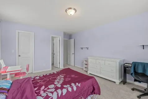1017 Milkweed Court Zebulon NC 27597