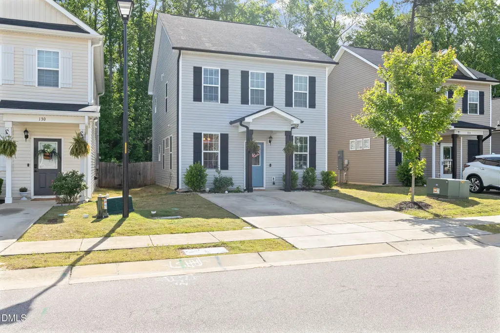 118 Yellow Jacket Ridge Clayton NC 27520