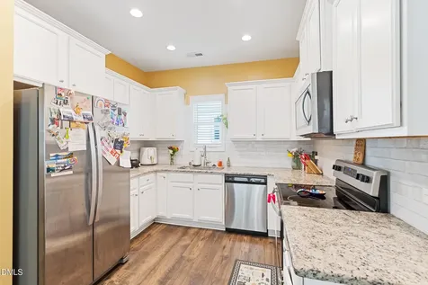 118 Yellow Jacket Ridge Clayton NC 27520