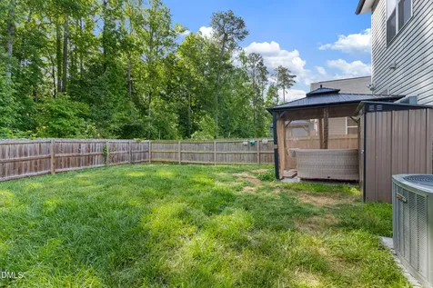 118 Yellow Jacket Ridge Clayton NC 27520