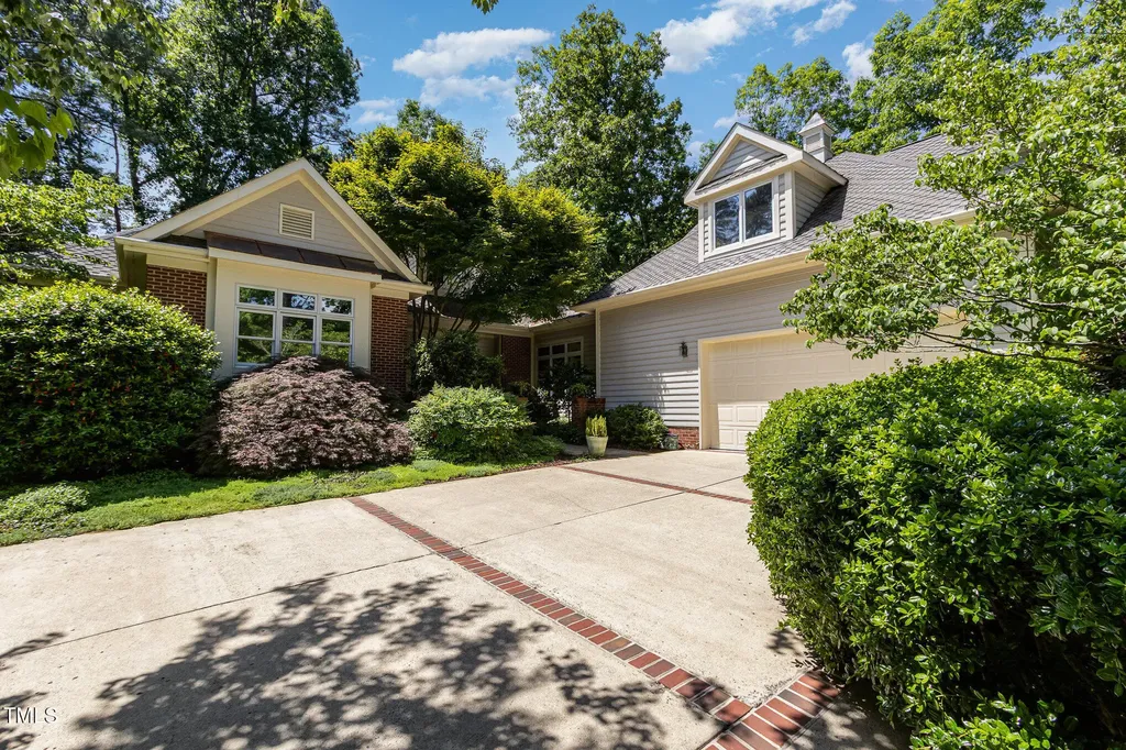 27425 Walker Chapel Hill NC 27517
