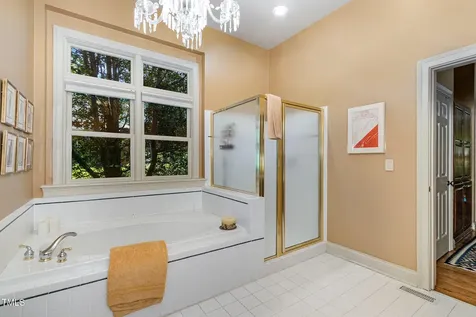 27425 Walker Chapel Hill NC 27517
