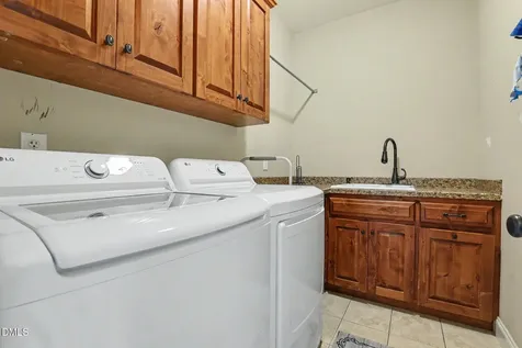 1127 Keen Road Four Oaks NC 27524