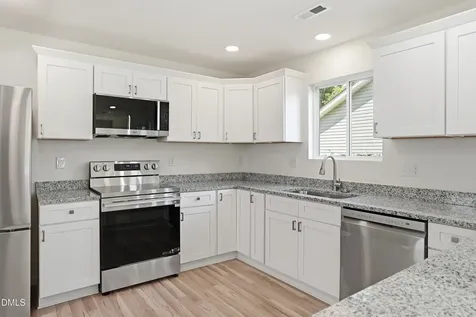 516 Singletary Street SE Wilson NC 27893