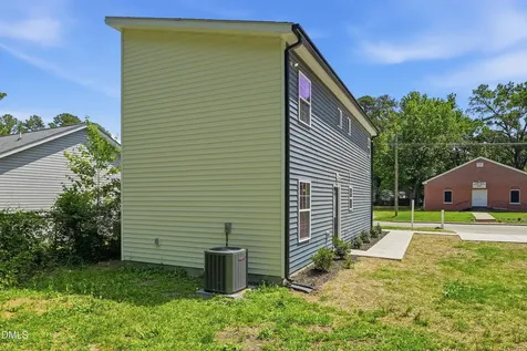 516 Singletary Street SE Wilson NC 27893