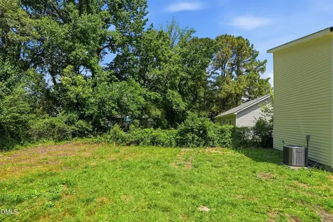 516 Singletary Street SE Wilson NC 27893
