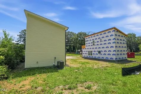 516 Singletary Street SE Wilson NC 27893