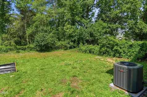 516 Singletary Street SE Wilson NC 27893