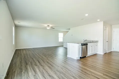 745 Frosty Way Zebulon NC 27597