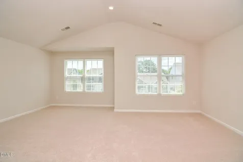 745 Frosty Way Zebulon NC 27597