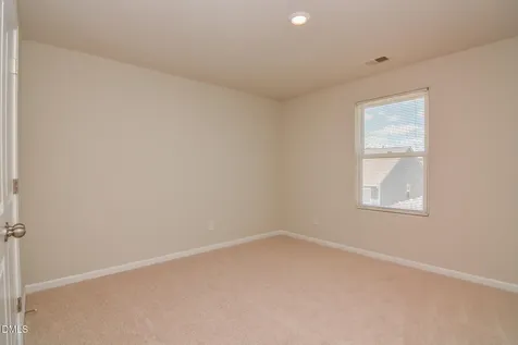 745 Frosty Way Zebulon NC 27597