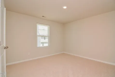 745 Frosty Way Zebulon NC 27597