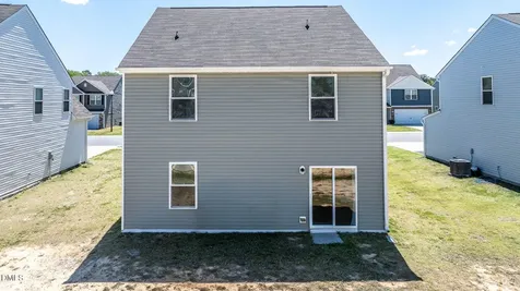 745 Frosty Way Zebulon NC 27597