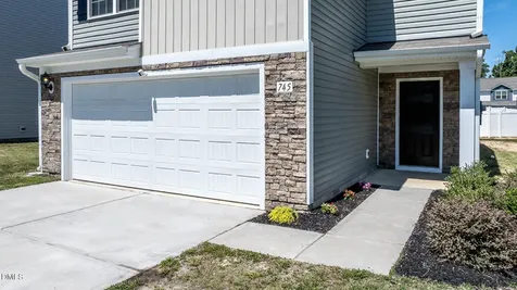745 Frosty Way Zebulon NC 27597