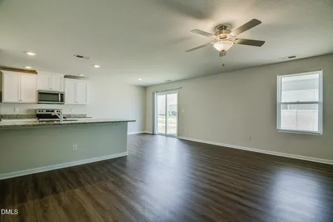 745 Frosty Way Zebulon NC 27597