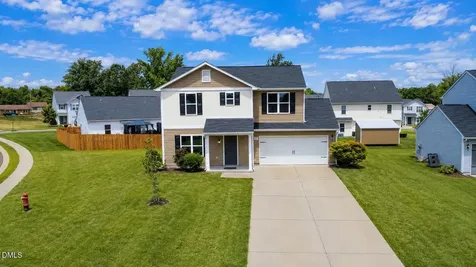 102 Gideon Place Burlington NC 27217