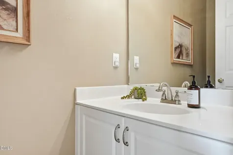502 Cricketfield Lane Cary NC 27518