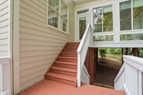 502 Cricketfield Lane Cary NC 27518