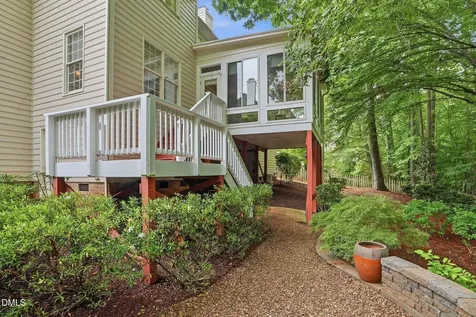 502 Cricketfield Lane Cary NC 27518