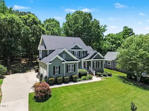 178 Caledonia Lane Clayton NC 27520