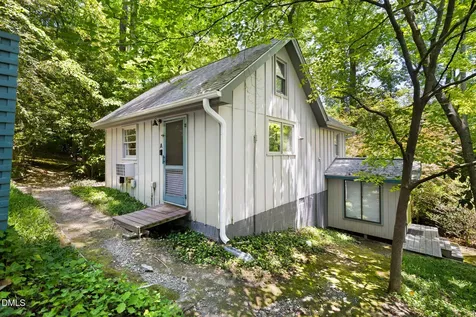 1120 Sourwood Drive Chapel Hill NC 27517