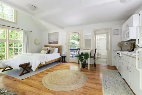 1120 Sourwood Drive Chapel Hill NC 27517