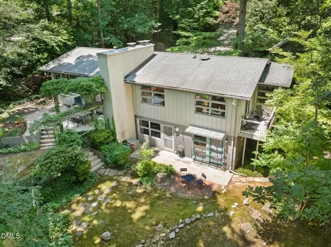 1120 Sourwood Drive Chapel Hill NC 27517