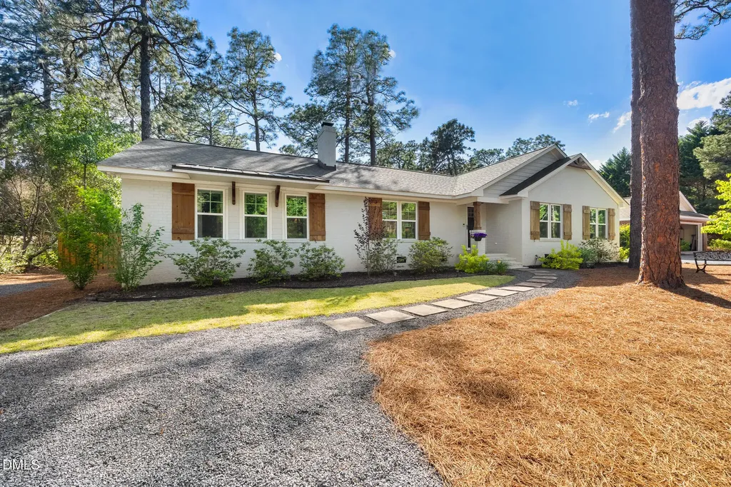 5 Mcleod Road Pinehurst NC 28374