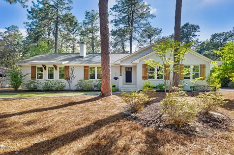 5 Mcleod Road Pinehurst NC 28374