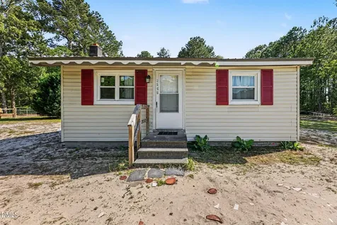 3566 Sanderosa Road Fayetteville NC 28312